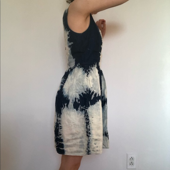 Summer dress - Picture 5 of 11